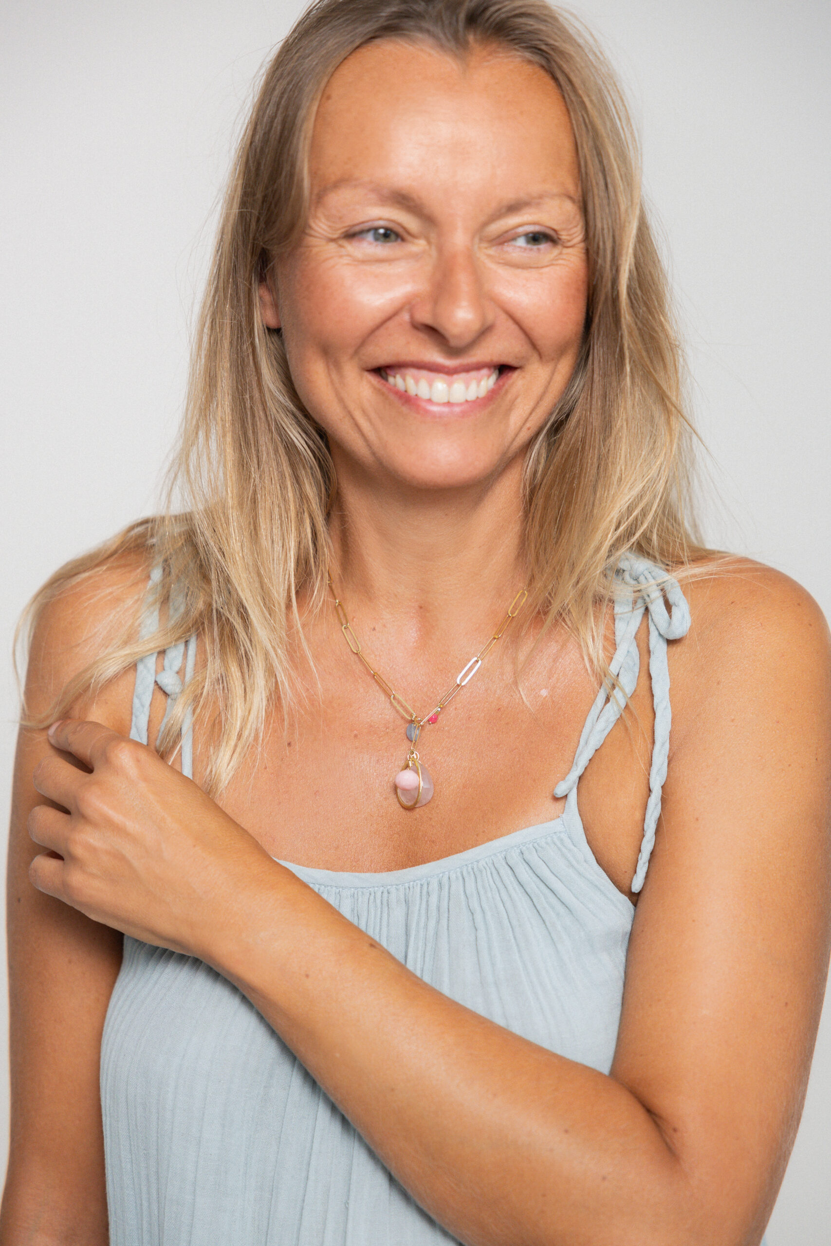 Necklace with jade, aquamarine and quartz with inclusion - Image 6