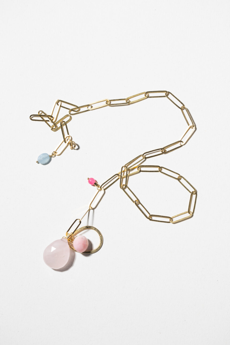 Necklace with jade, aquamarine and quartz with inclusion