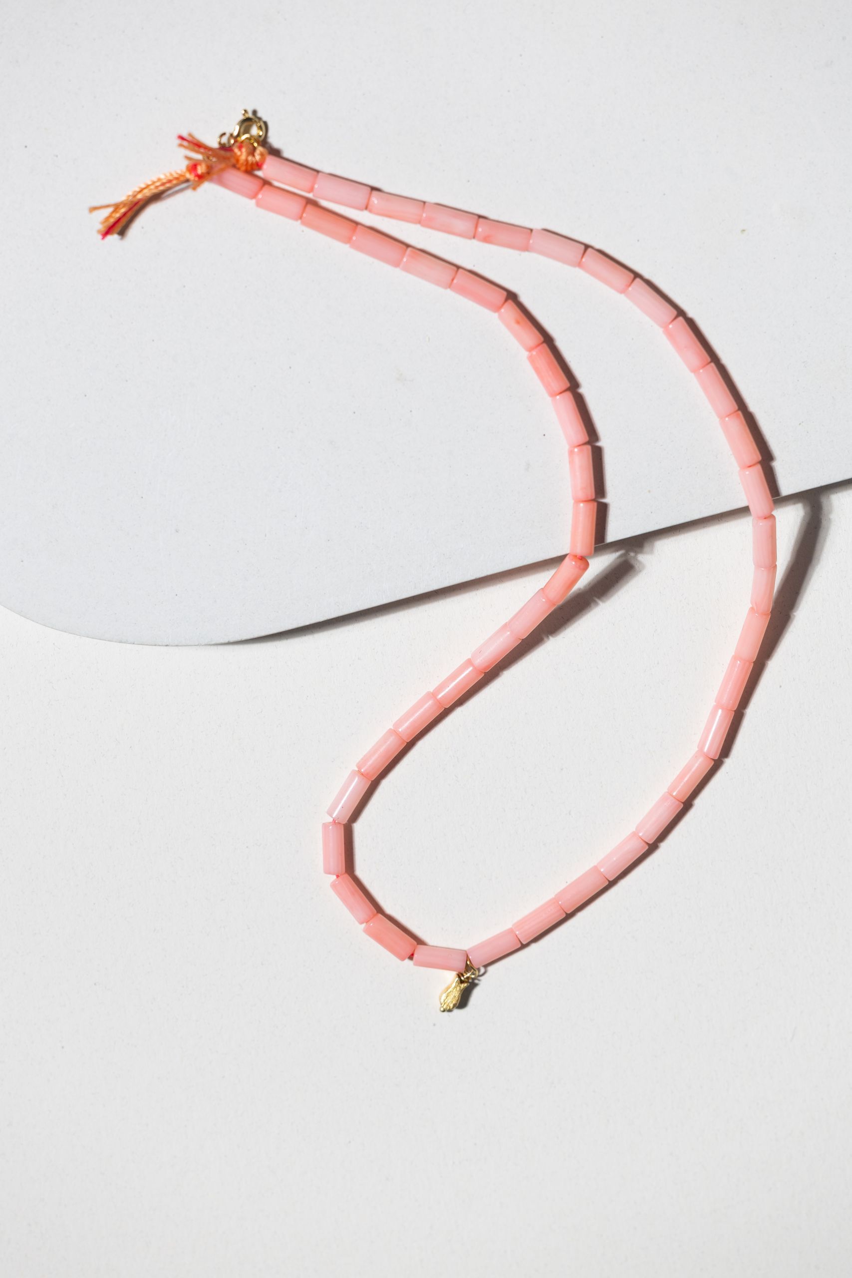 Coral necklace with fish pendant - Image 2