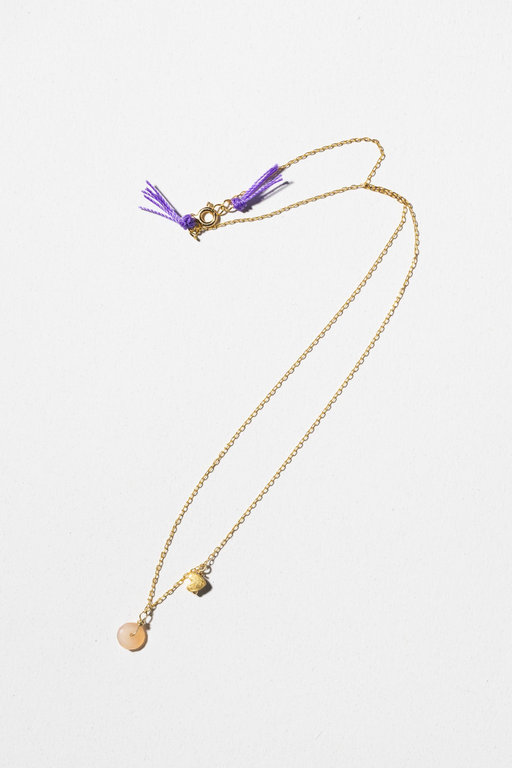 Gold-plated necklace with apricot moonstone - Image 5