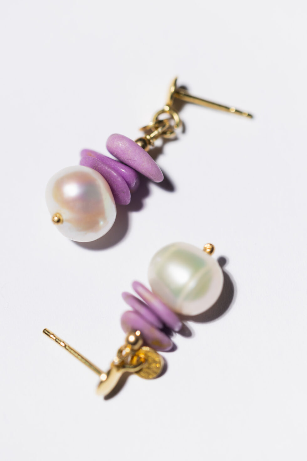 Gold plated earrings with freshwater pearl and phosphosiderite