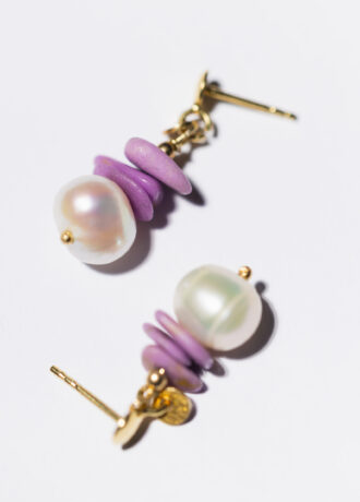 Gold plated earrings with freshwater pearl and phosphosiderite