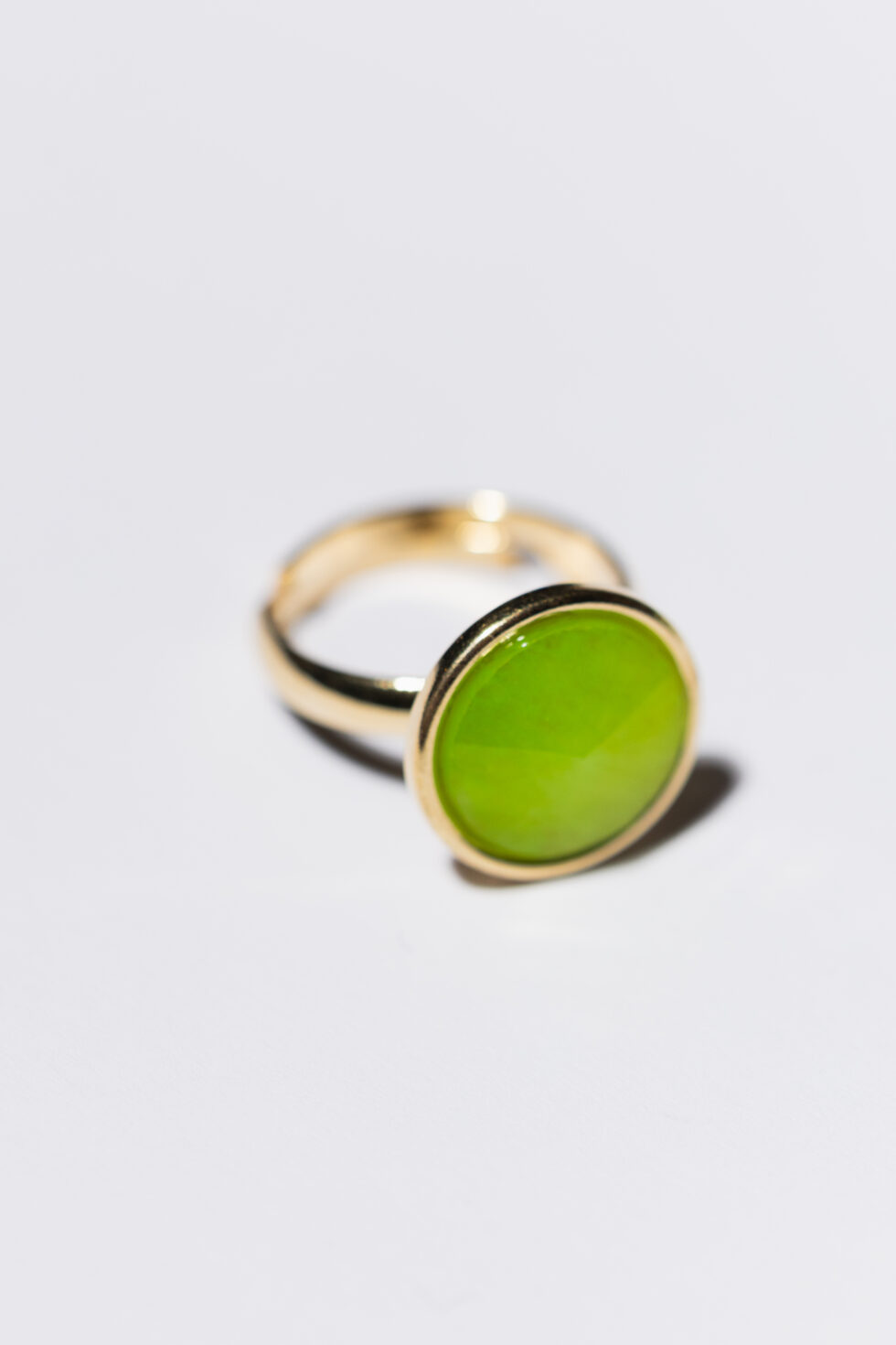 SOUL ICONS Lime Glow Chrysoprase Framed Ring