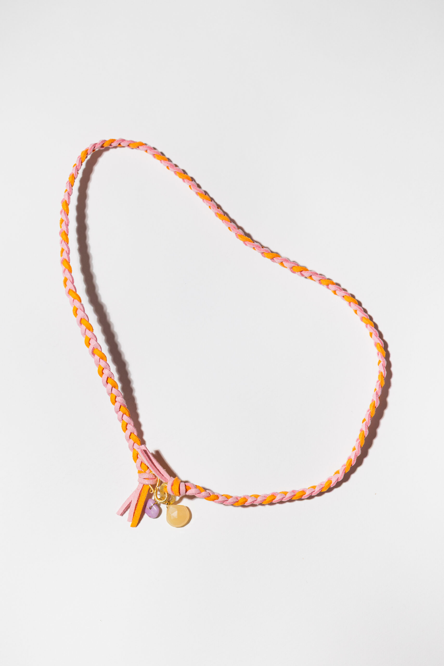 URBAN TWIST No. 03 - Image 2