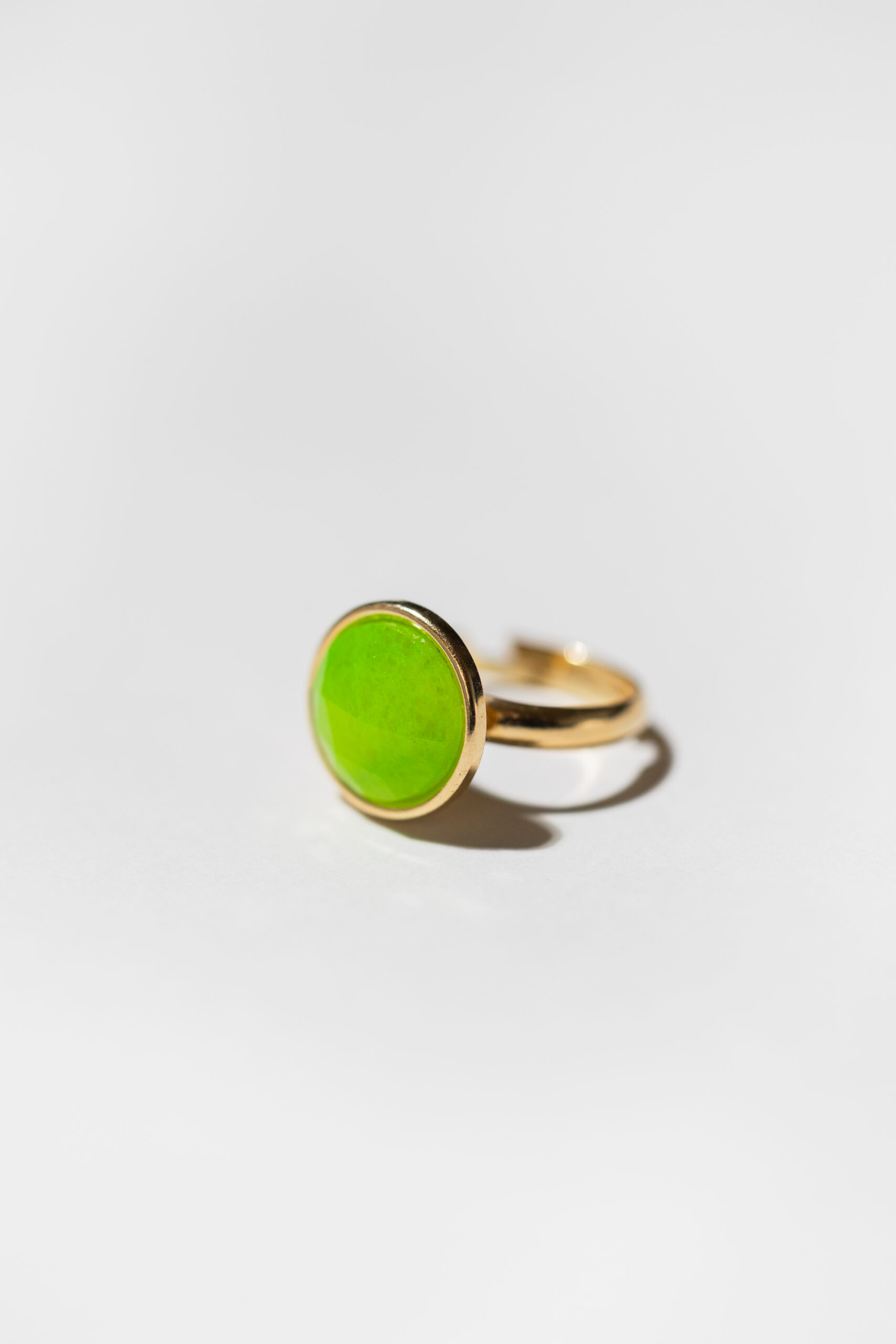 SOUL ICONS Lime Glow Chrysoprase Framed Ring - Image 3