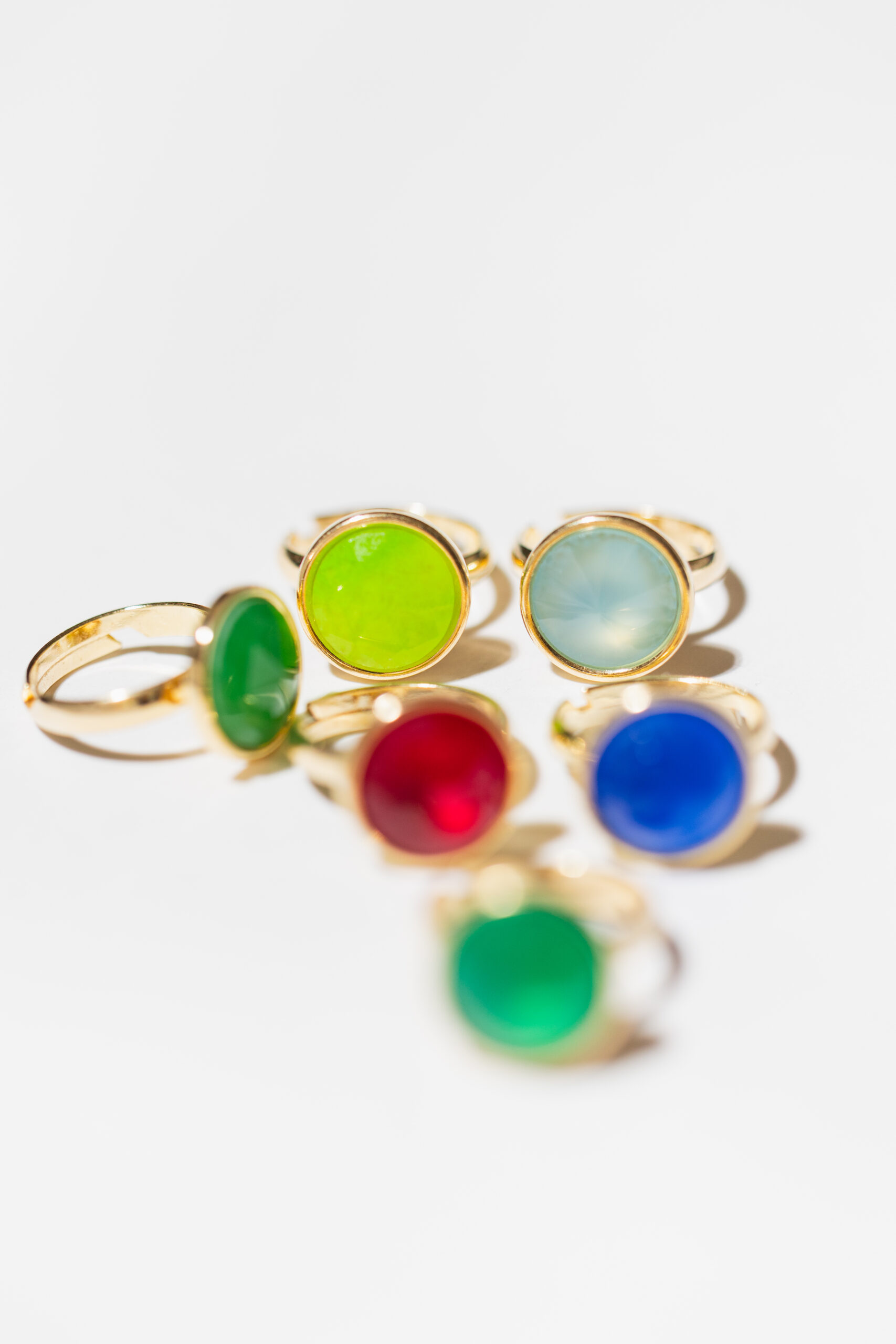 Pierścionek SOUL ICONS z turkusowym chalcedonem w oprawie - obrazek 4