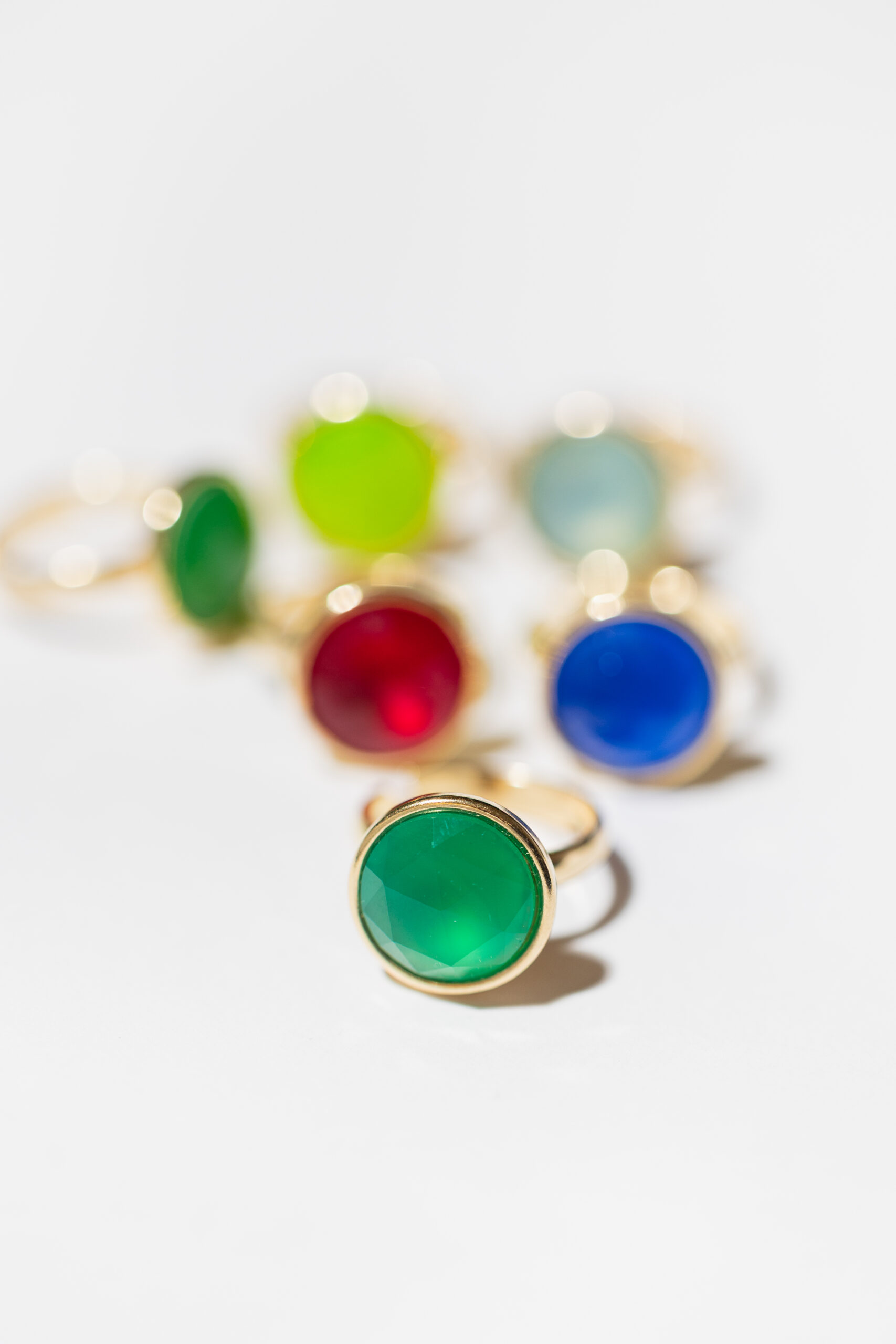 Pierścionek SOUL ICONS z ciemnozielonym jadeitem w oprawie - obrazek 4