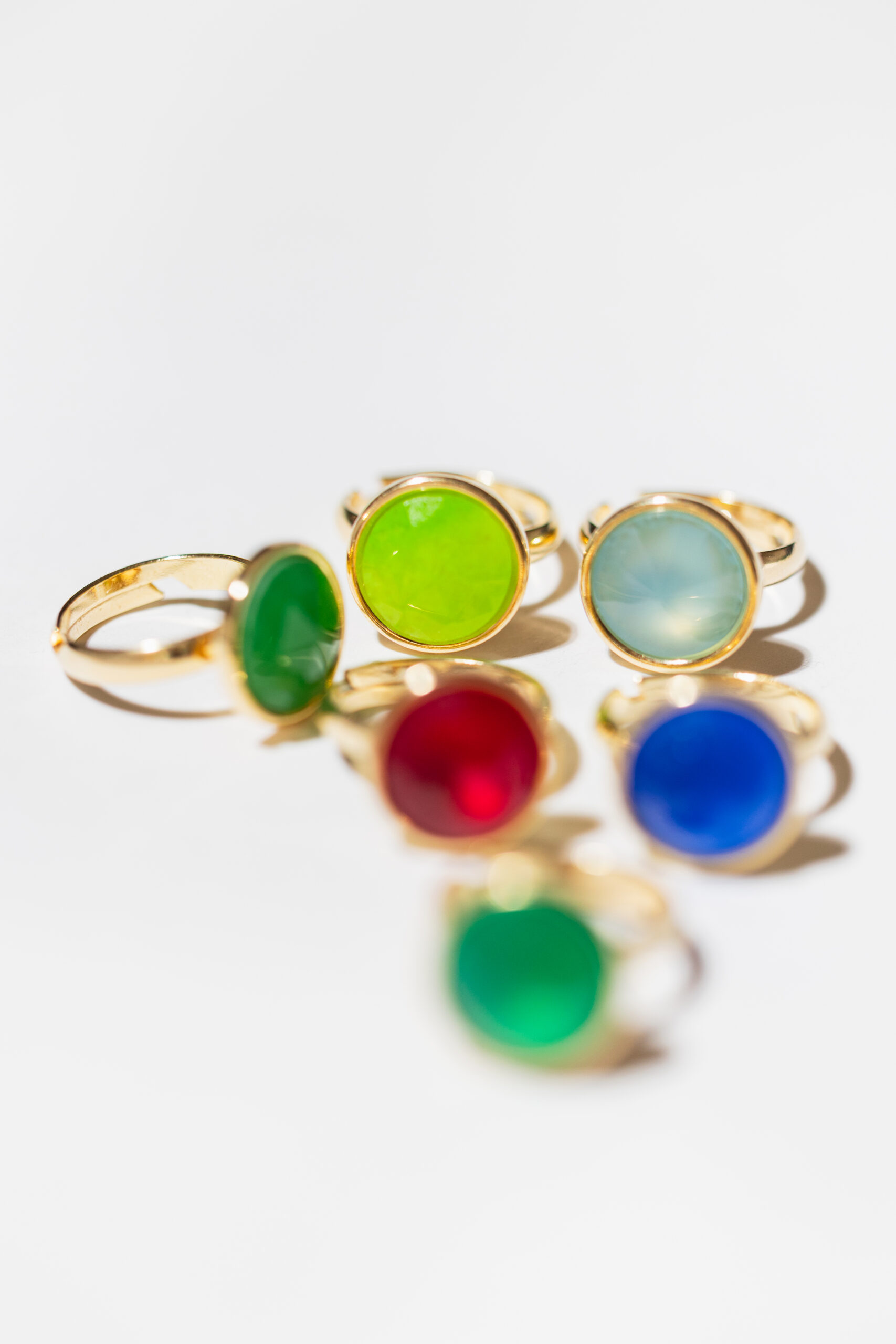 SOUL ICONS Lime Glow Chrysoprase Framed Ring - Image 4