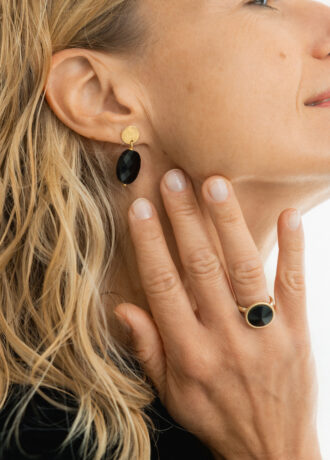 ONYX DROPS Earrings